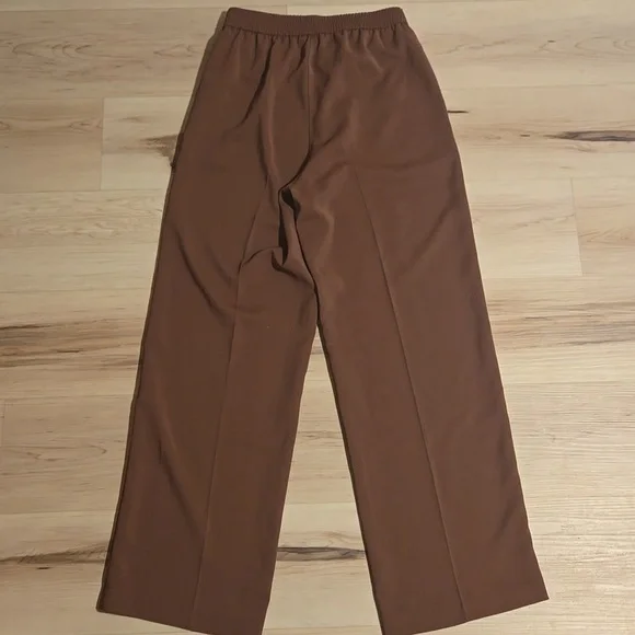 Quince Stretch Crepe Classic Trouser Pants, Redwood Brown, Size 6 - Picture 5 of 5